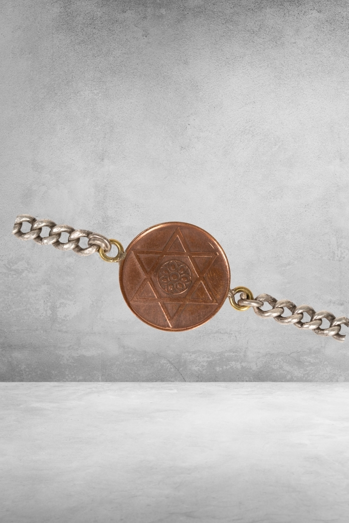 Devapanam Bracelet with chain